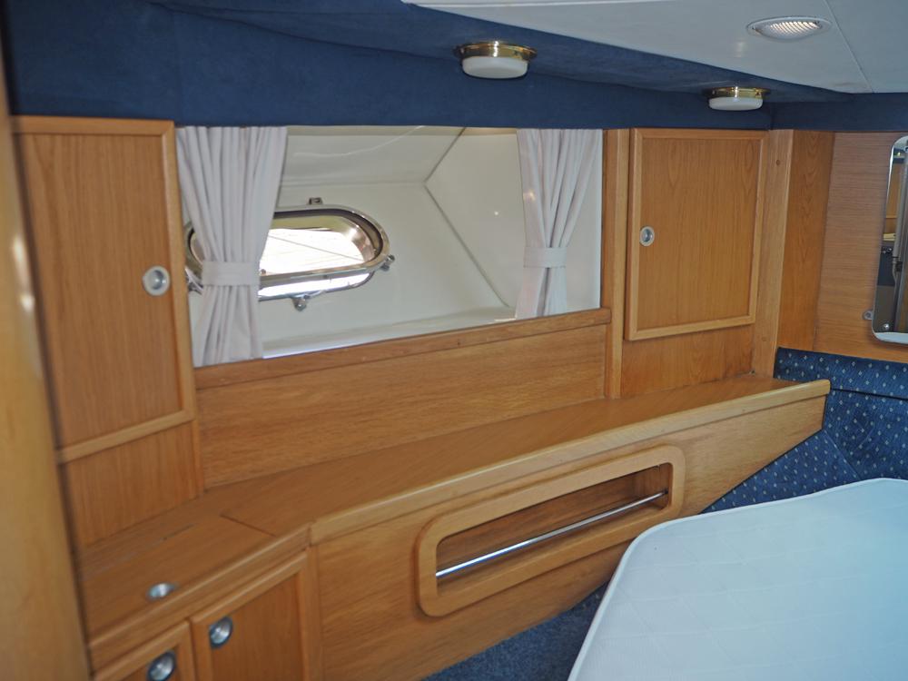 Cabin en avant, H&eacute;bergements